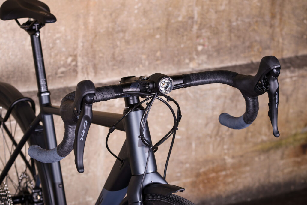 Cube Nuroad FE – bars.jpg
