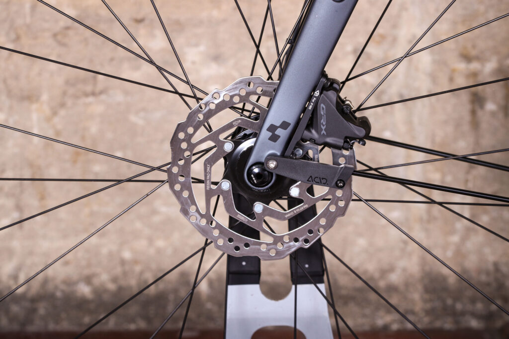 Cube Nuroad FE – front disc brake.jpg