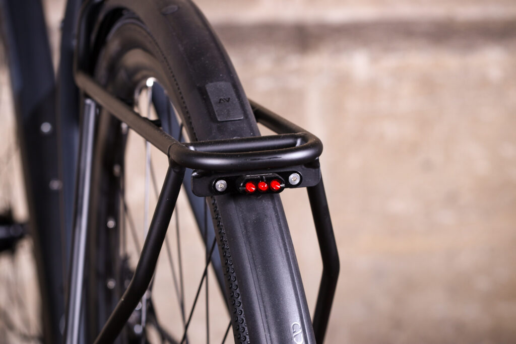 Cube Nuroad FE – rear light.jpg