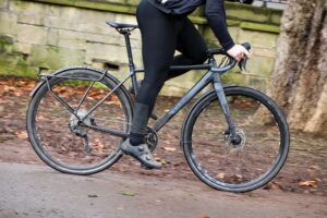 Cube Nuroad Race FE - riding 1.jpg