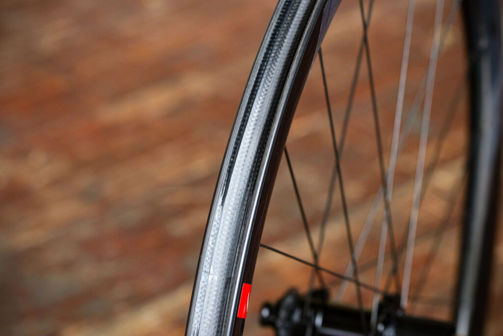 Fulcrum Wind 40 Disc Brake Wheels – rim bed.jpg