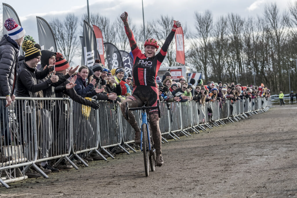 Hattie Harnden wins British national cyclo-cross women’s elite race 2020 (picture credit Britishcycling.org_.uk)