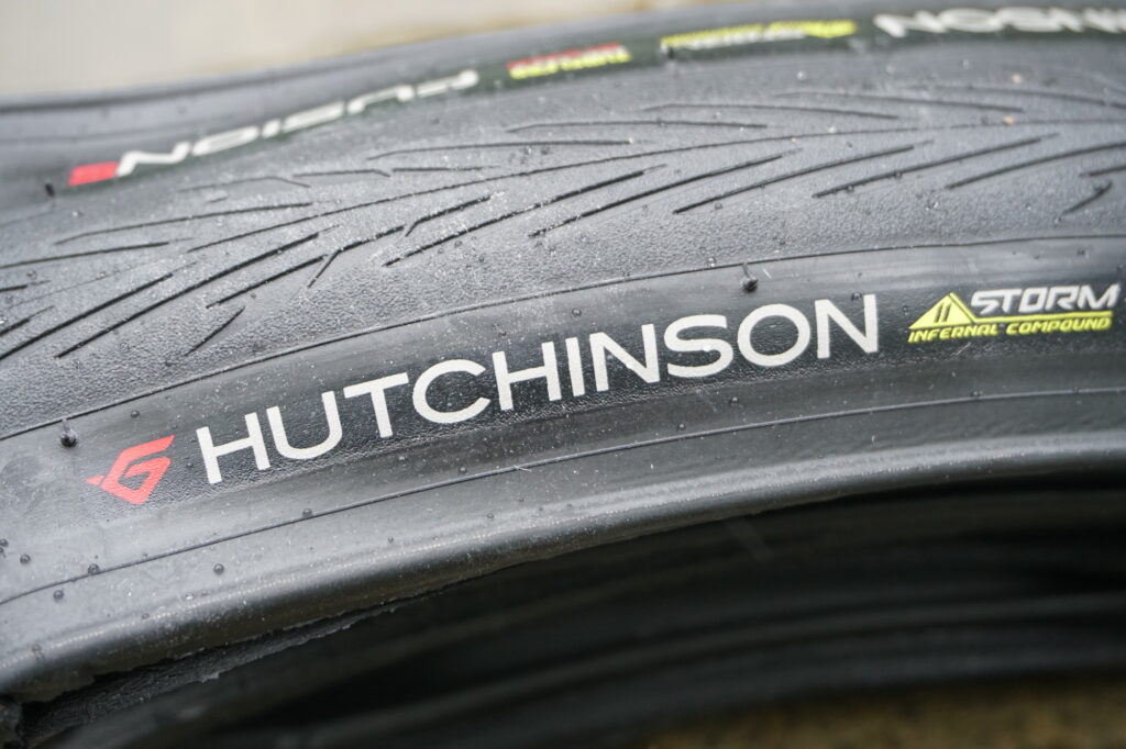 Hutchinson Fusion 5 All Season 11 Storm TR tyres24.JPG