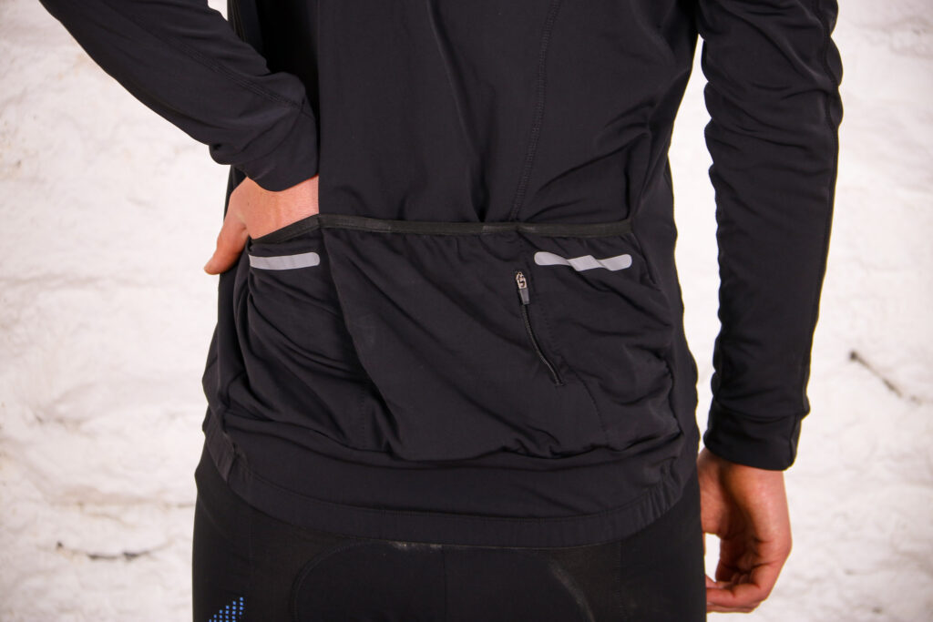 Lomo Winter Thermal Cycling Top – pockets.jpg
