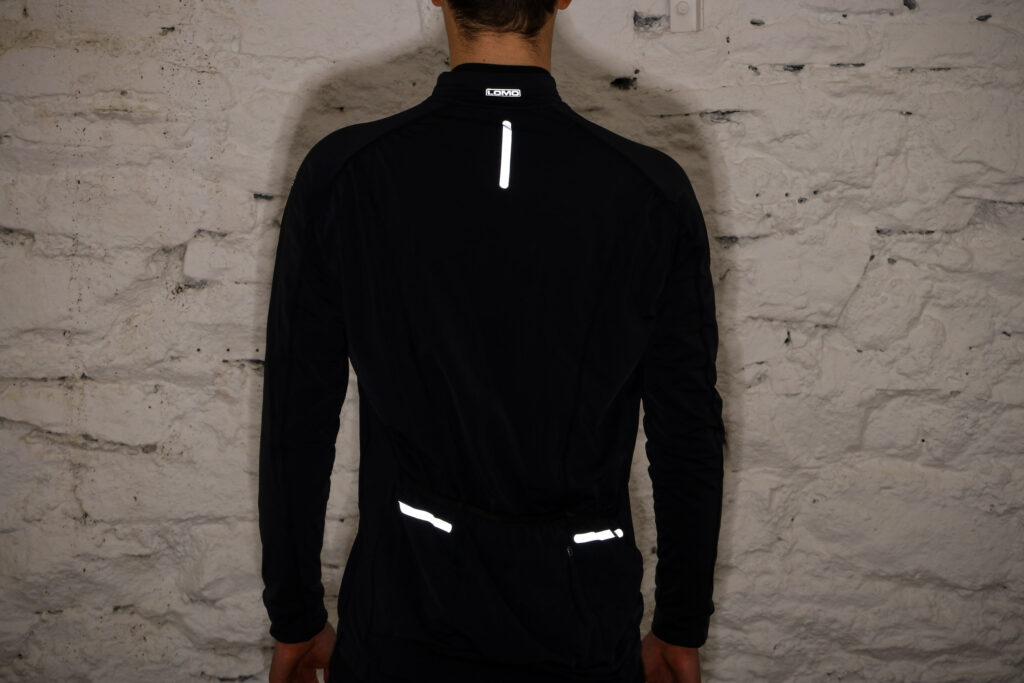 Lomo Winter Thermal Cycling Top – reflective rear.jpg