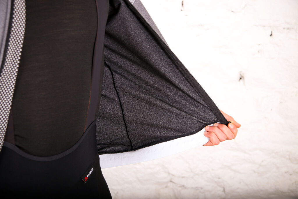 Lusso 50 Shades Thermal Jacket – inside.jpg