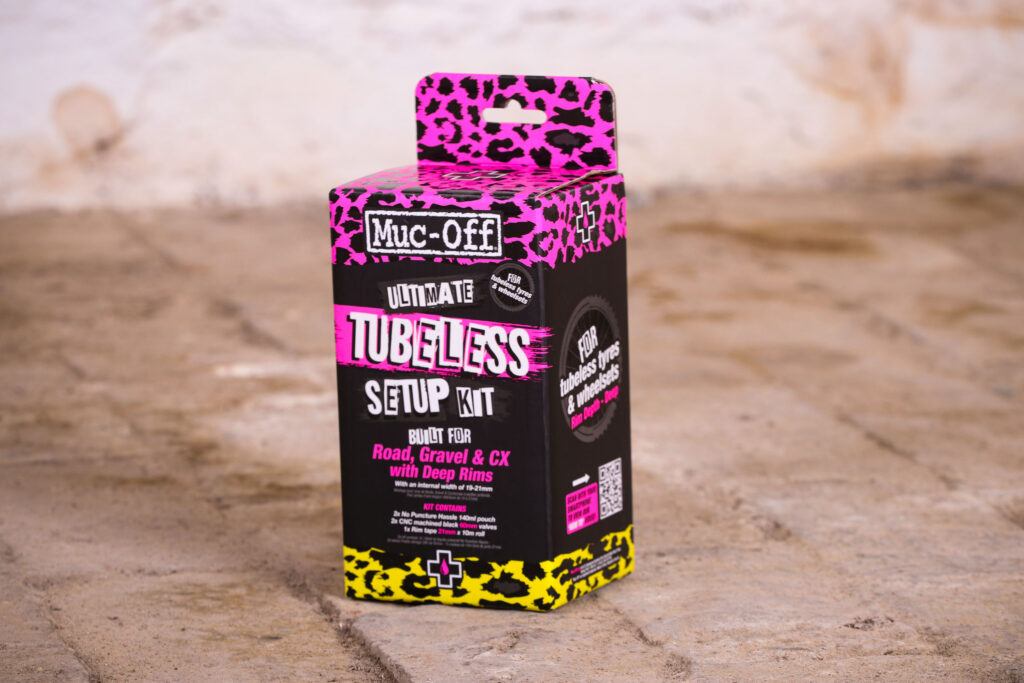Muc-Off Ultimate Tubeless Setup Kit – box.jpg