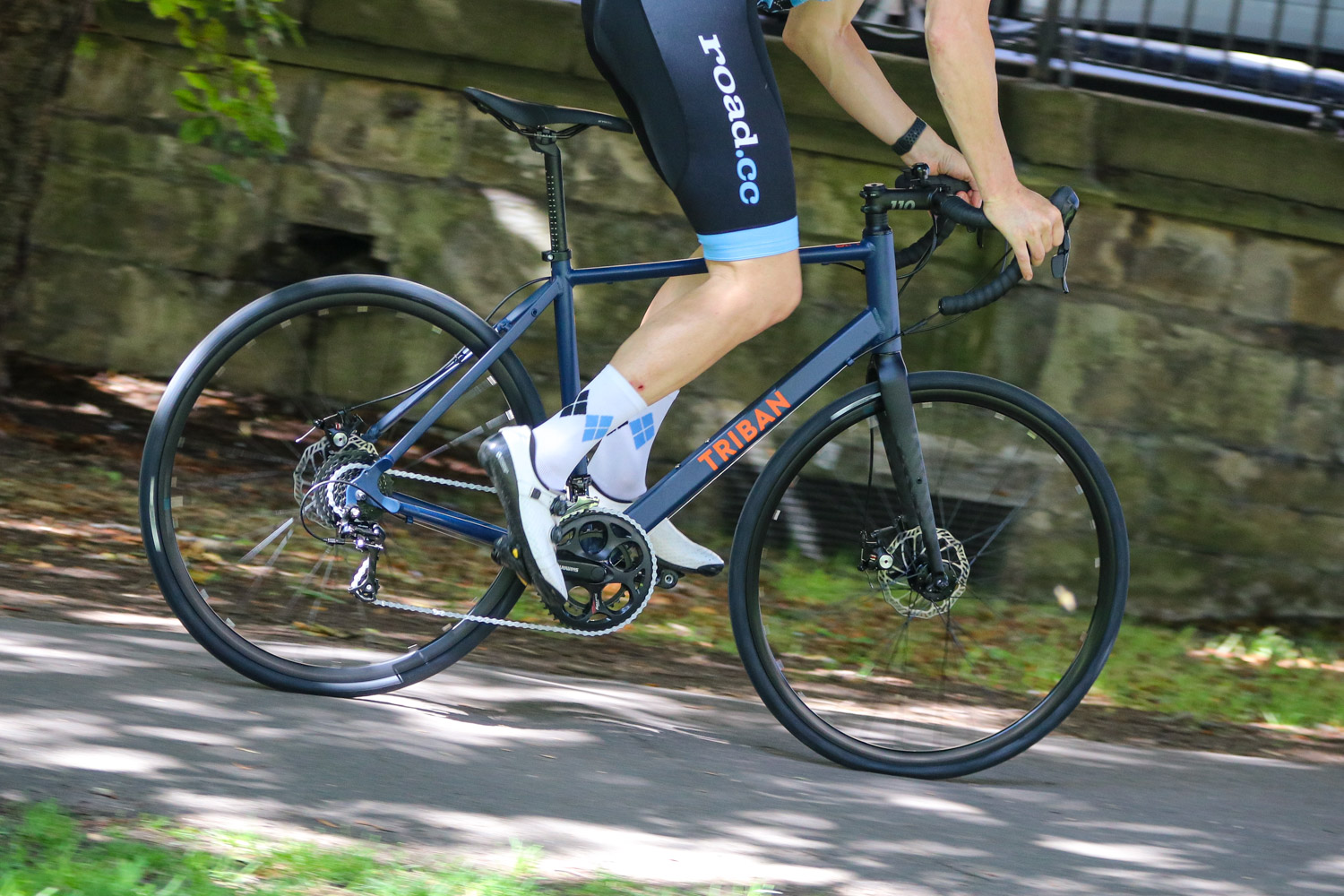 Triban RC120 Disc road bike – riding 3