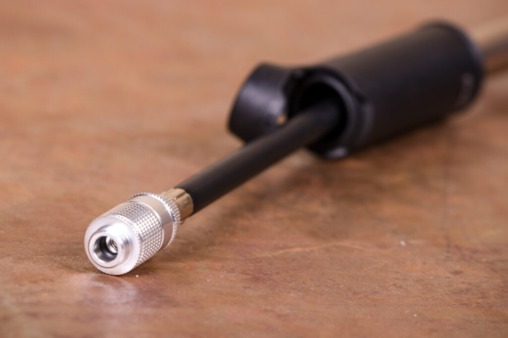 Birzman Swift Hand Pump – valve head.jpg