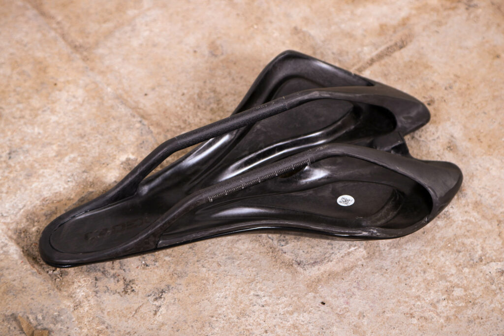 Cadex Boost Saddle – underside.jpg
