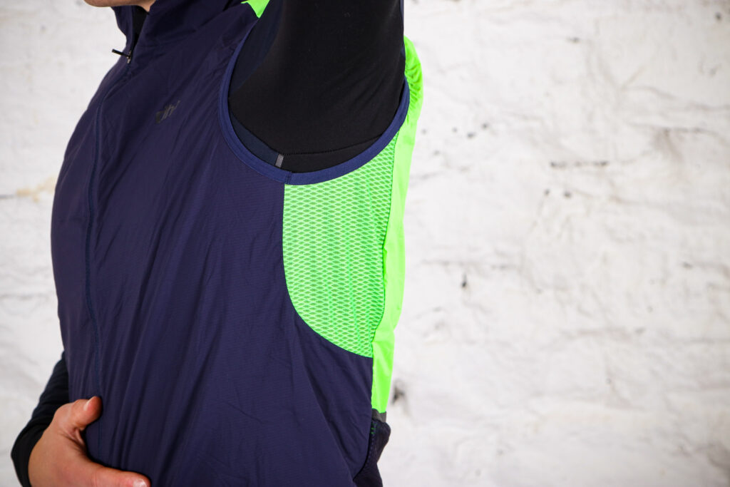 dhb Aeron Polartec Alpha Gilet – underarm mesh.jpg