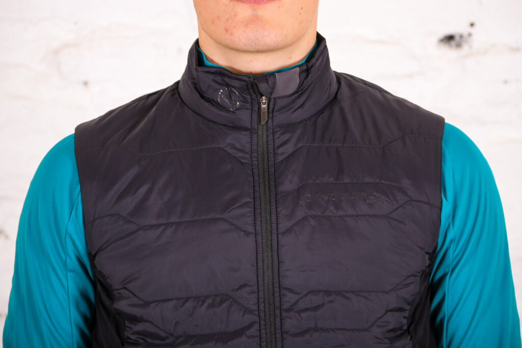 Endura Pro Primaloft Gilet II – chest.jpg