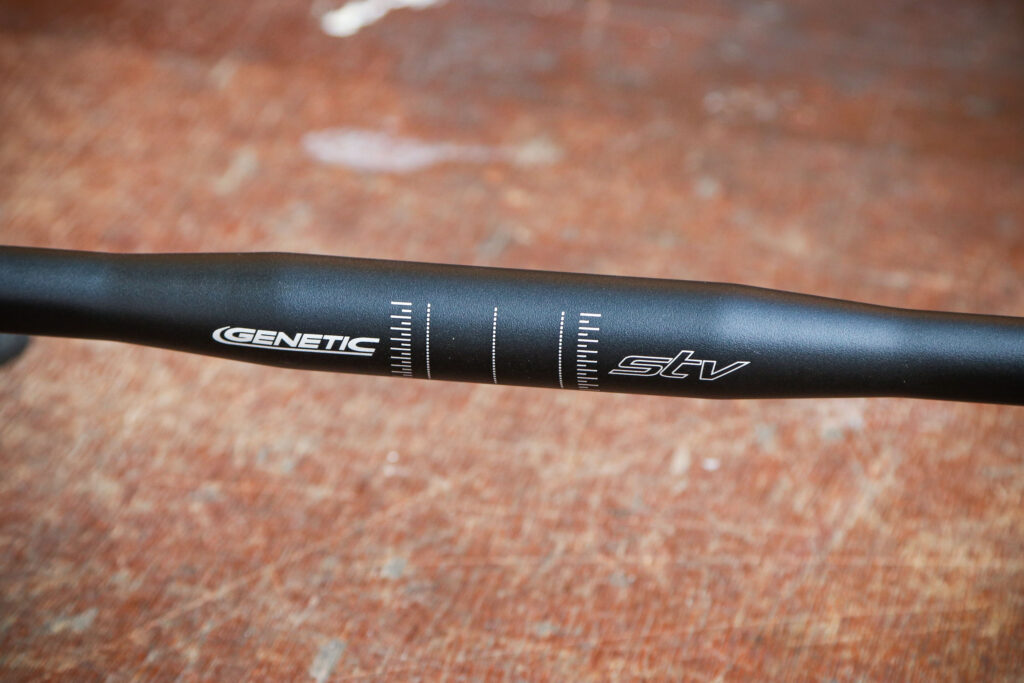Genetic STV Road handlebar – centre.jpg