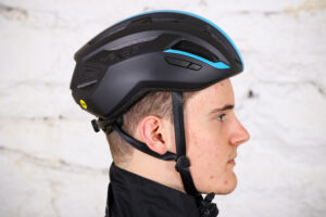MET Vinci helmet - side.jpg