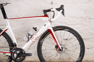 Orro Venturi Ultegra Di2 – front.jpg