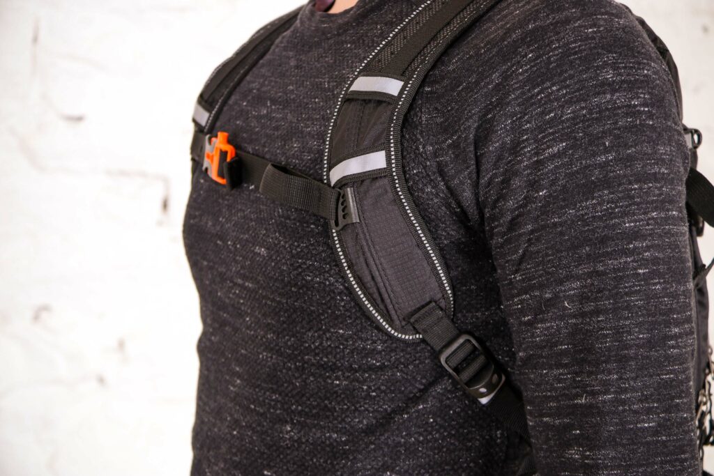 Proviz REFLECT360 Touring Backpack – chest strap adjuster.jpg