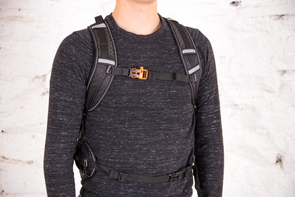 Proviz REFLECT360 Touring Backpack – straps.jpg