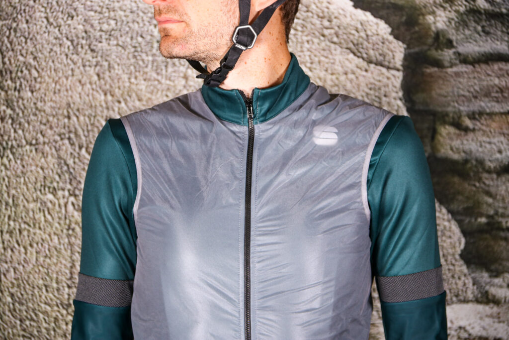 Sportful Supergiara thermal Jersey – chest.jpg