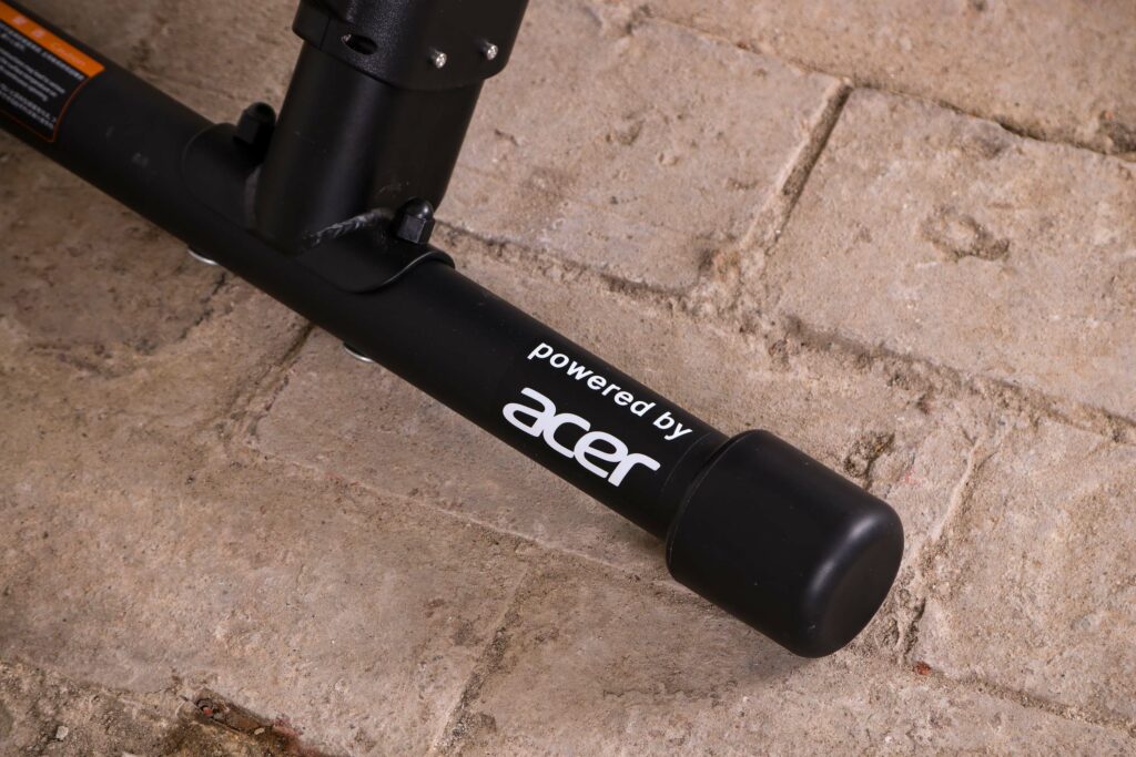 Xplova Noza S Smart Trainer – leg 2.jpg