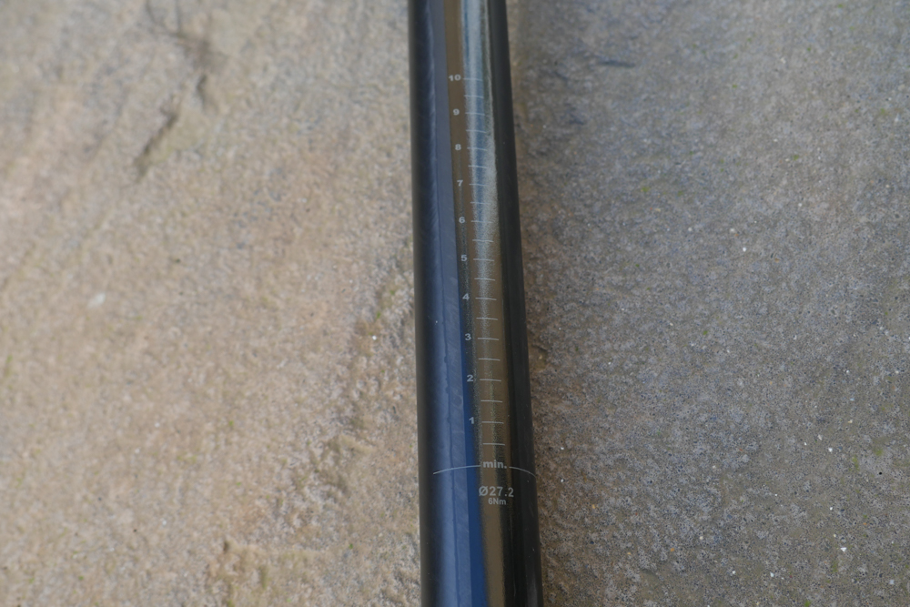 2020 Prime Primavera Inline Carbon Seatpost insert measure.jpg