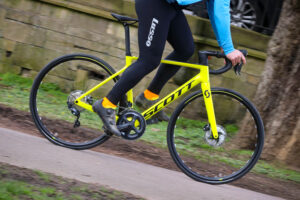 2020 Scott Addict RC 30 - riding 1.jpg