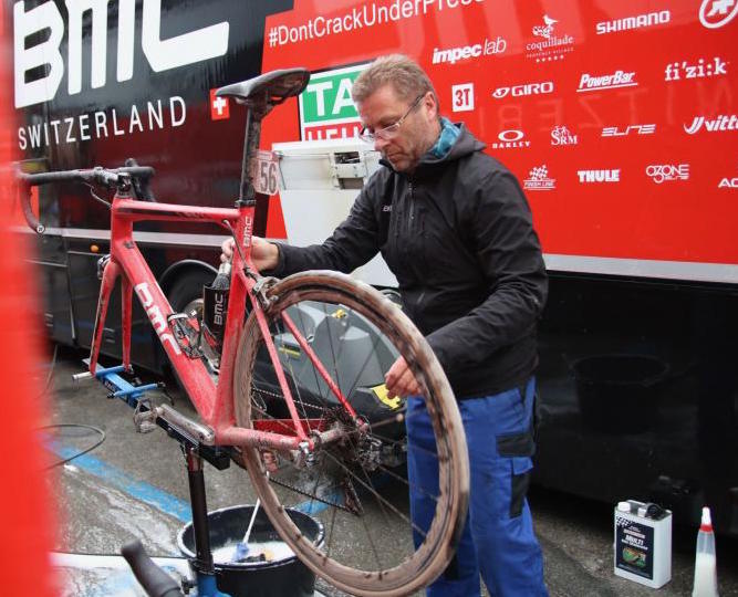 bike-cleaning-1.jpg