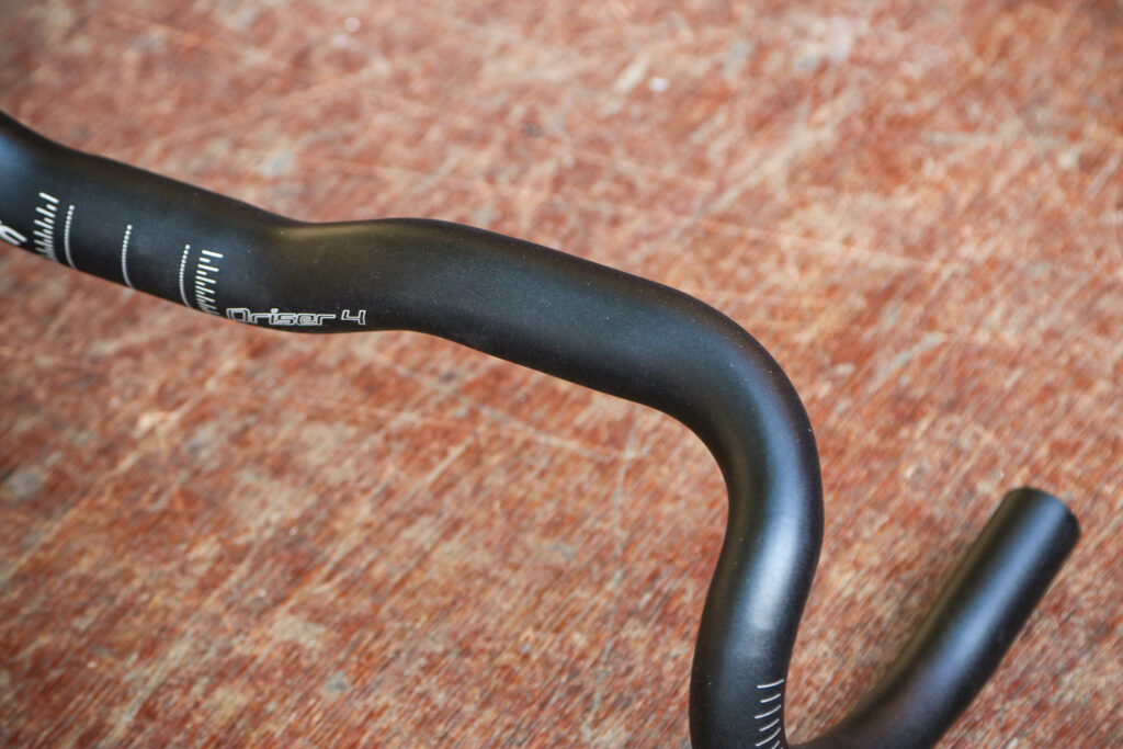 Genetic Driser 4 road handlebar – bar detail.jpg