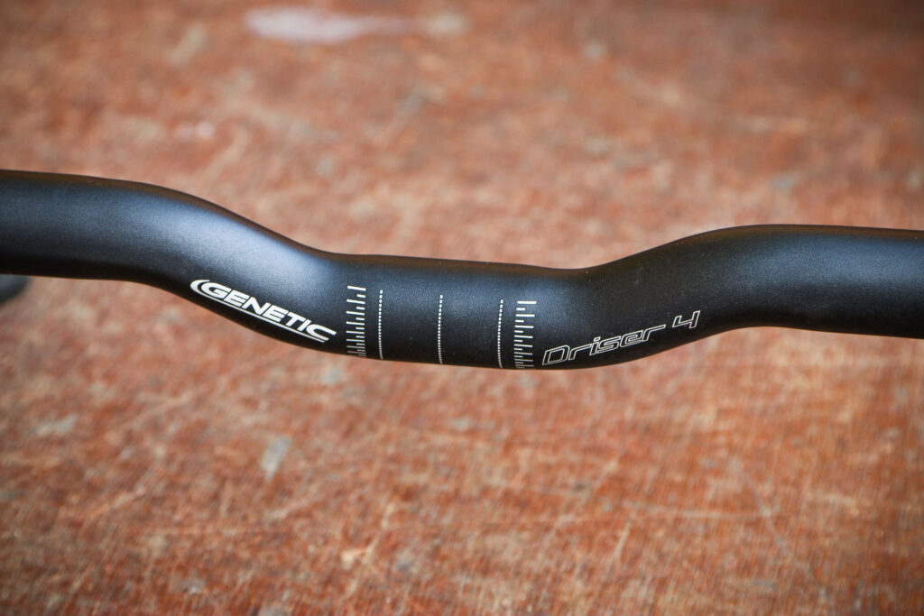 Genetic Driser 4 road handlebar – centre.jpg