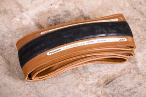 Panaracer Gravel King + 700 x 35C tyre