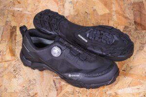 Shimano MT7 (MT701) GORE-TEX SPD Shoes.jpg