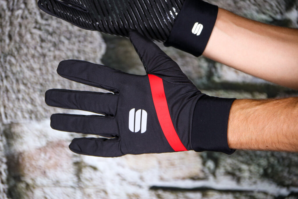 Sportful Fiandre Light glove – back.jpg