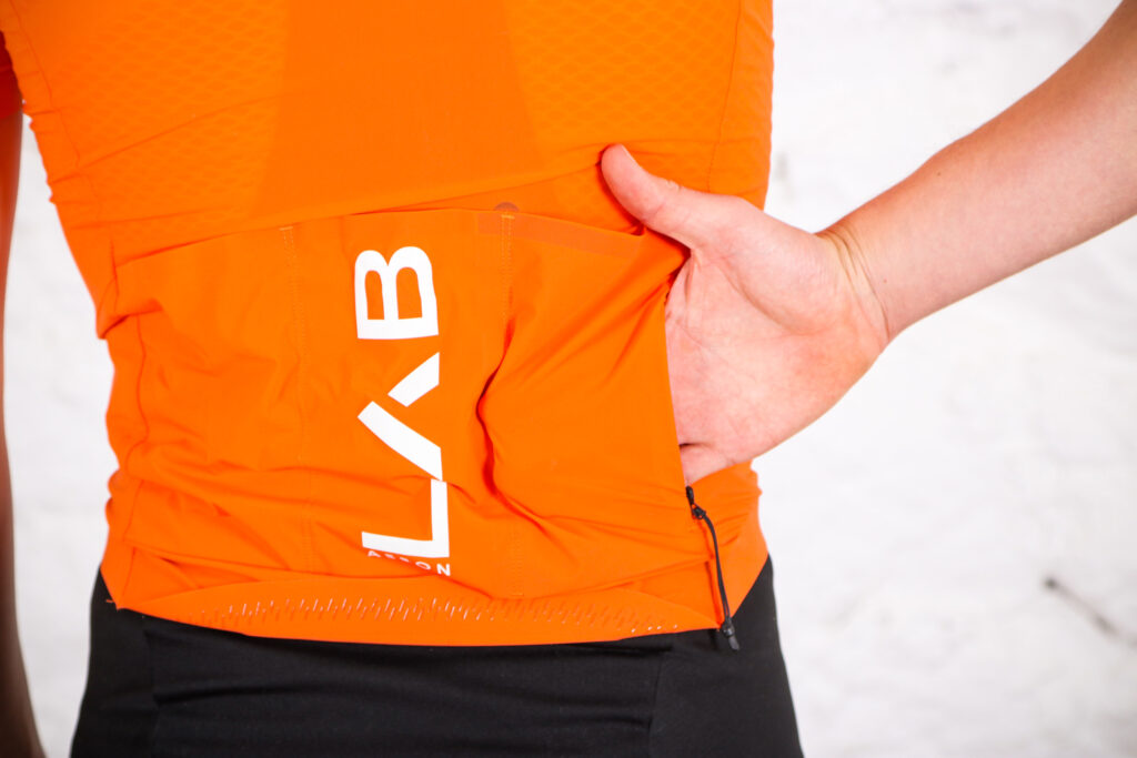 dhb Aeron Lab Featherlight Short Sleeve Jersey – zip pocket.jpg