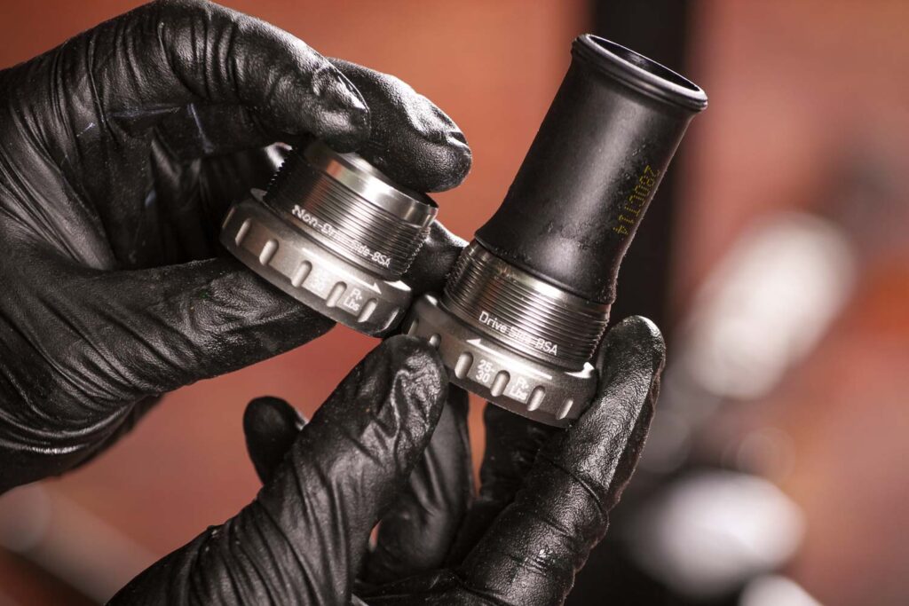 How to fit a crankset 03