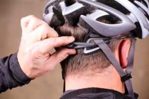 How to set up your helmet 03