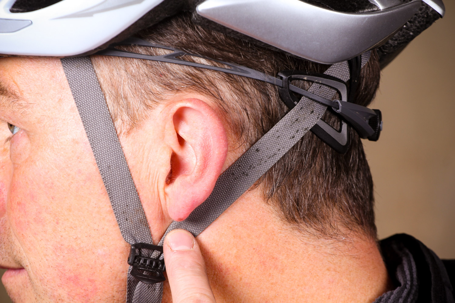 How to set up your helmet 06