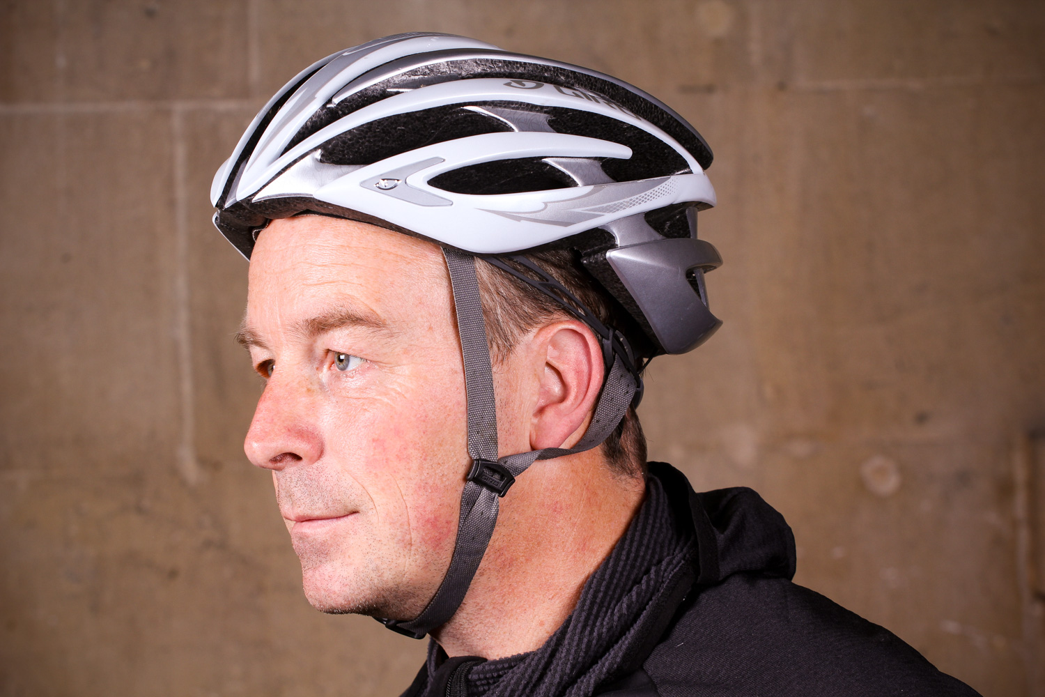 How to set up your helmet 11