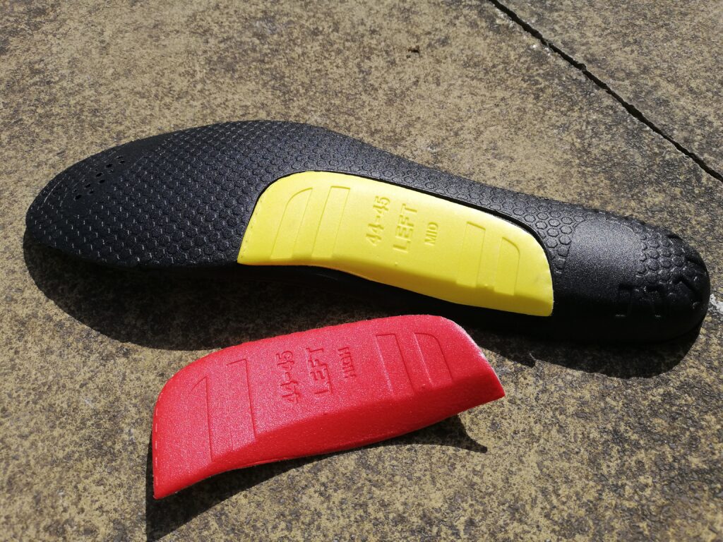 Shimano_RX8_SPD_Shoe_Insole.jpg