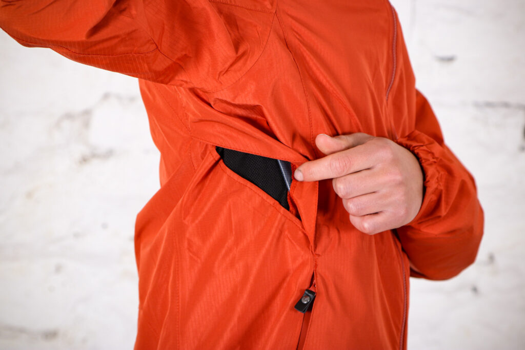 Vulpine Portixol waterproof jacket – armpit vent.jpg