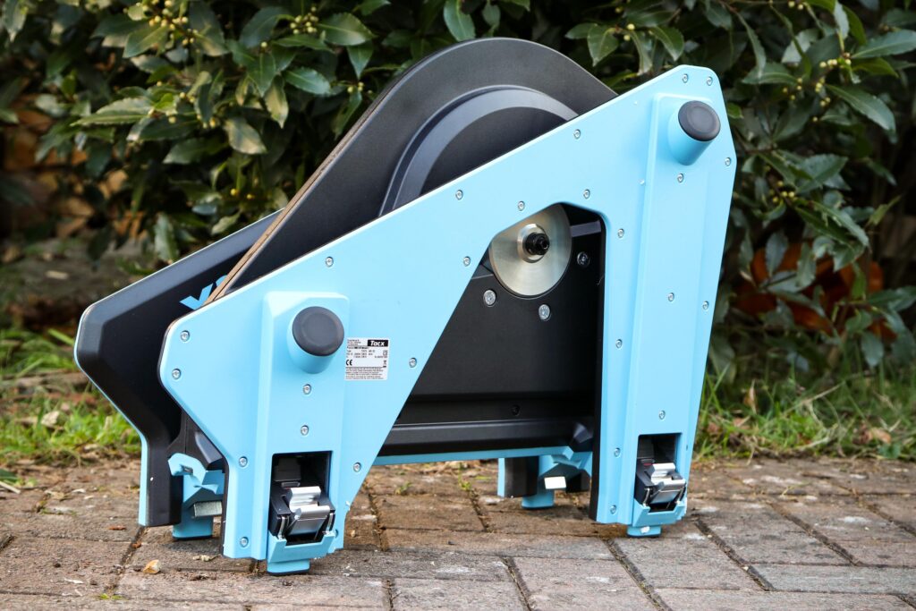 2020 Tacx Neo 2T Smart trainer – folded.jpg