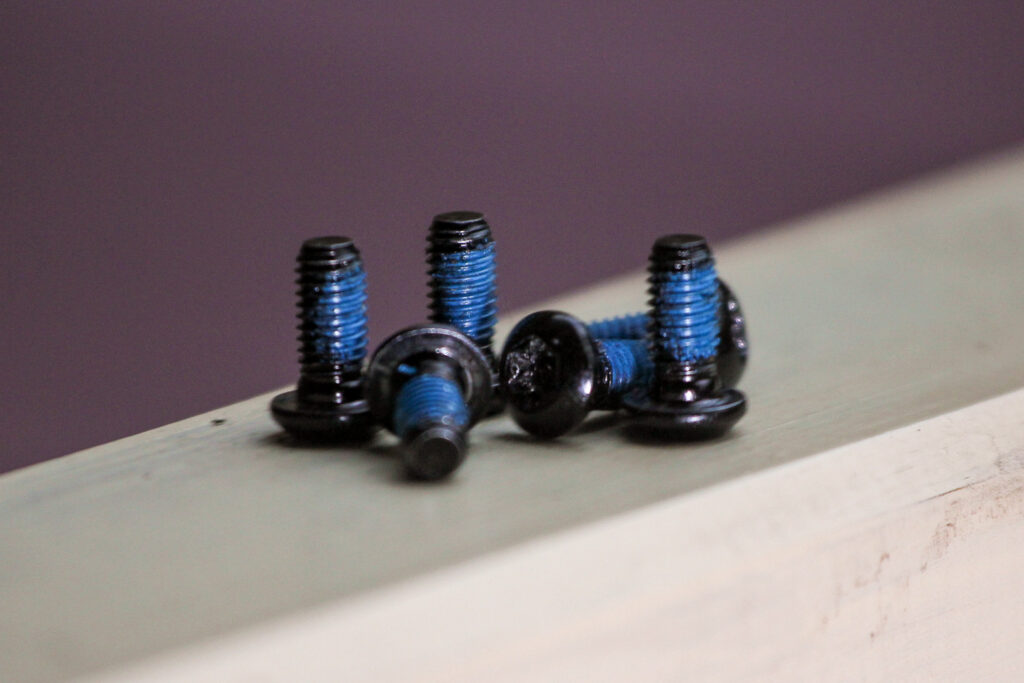 How to fit disc rotors 14