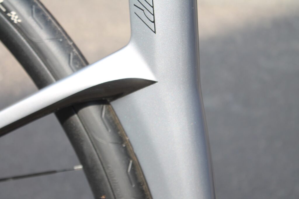 Orro Venturi Evo – seat tube seatstays – 1.jpg
