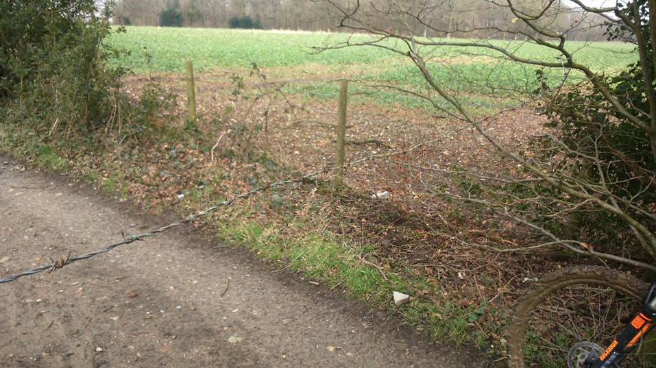Barbed wire on bike path Kent2