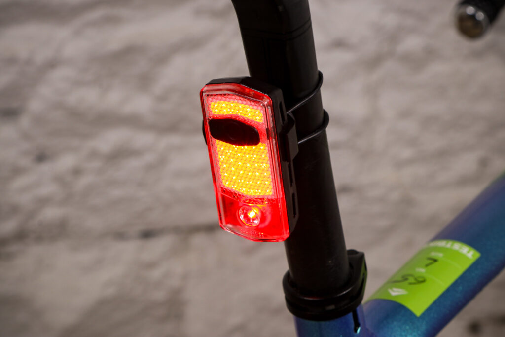 See Sense Icon 2 Front and Rear Lights – rear 2.jpg