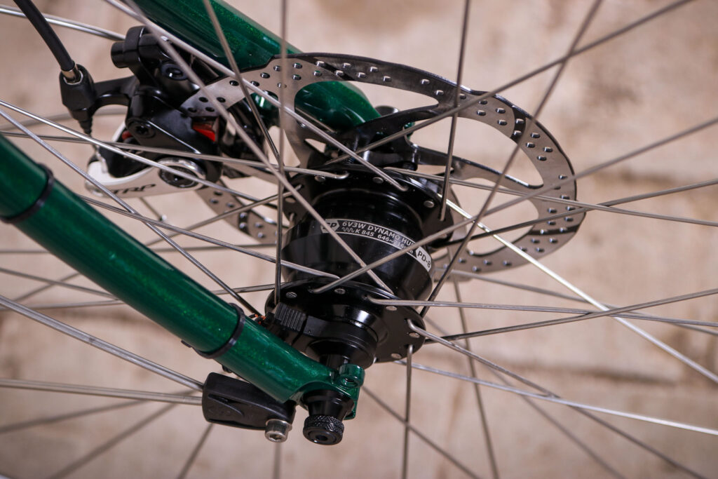 Spa Cycles Wayfarer – dynamo hub.jpg