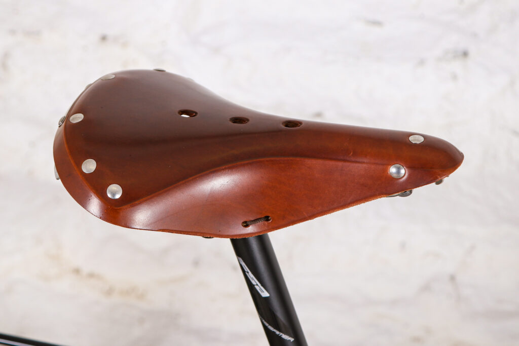 Spa Cycles Wayfarer – saddle.jpg