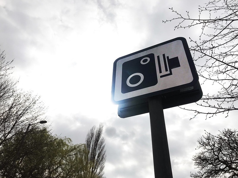 Speed camera sign (CC licensed by DPP Law via Flickr)