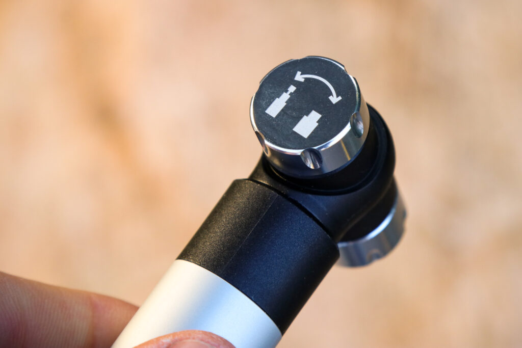 2020 Fabric Nanobar mini pump – valve head detail.jpg