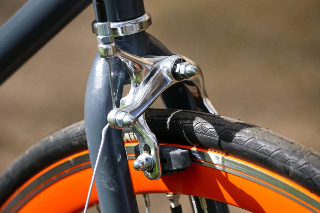 2022 Velobello Soho &ndash; front brake 1.jpg