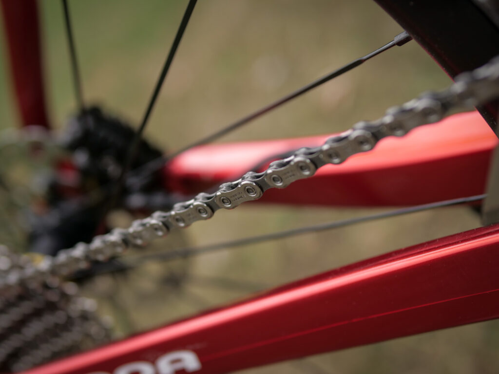 Moda Finale Shimano 105 Di2 &ndash; chain.jpg
