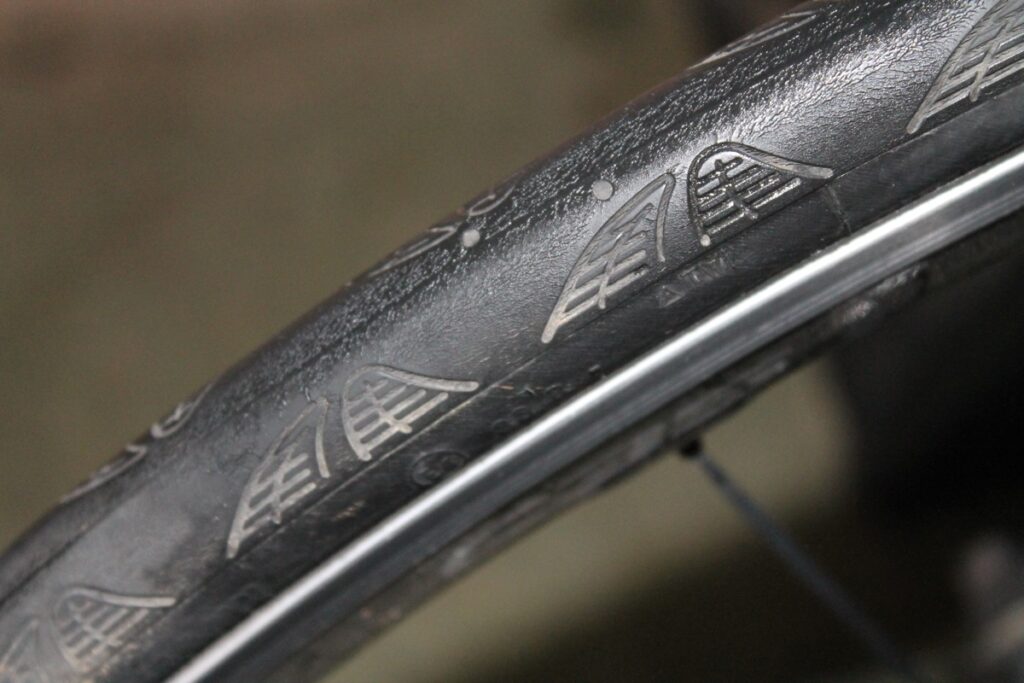 When to change tyres – 4.jpg